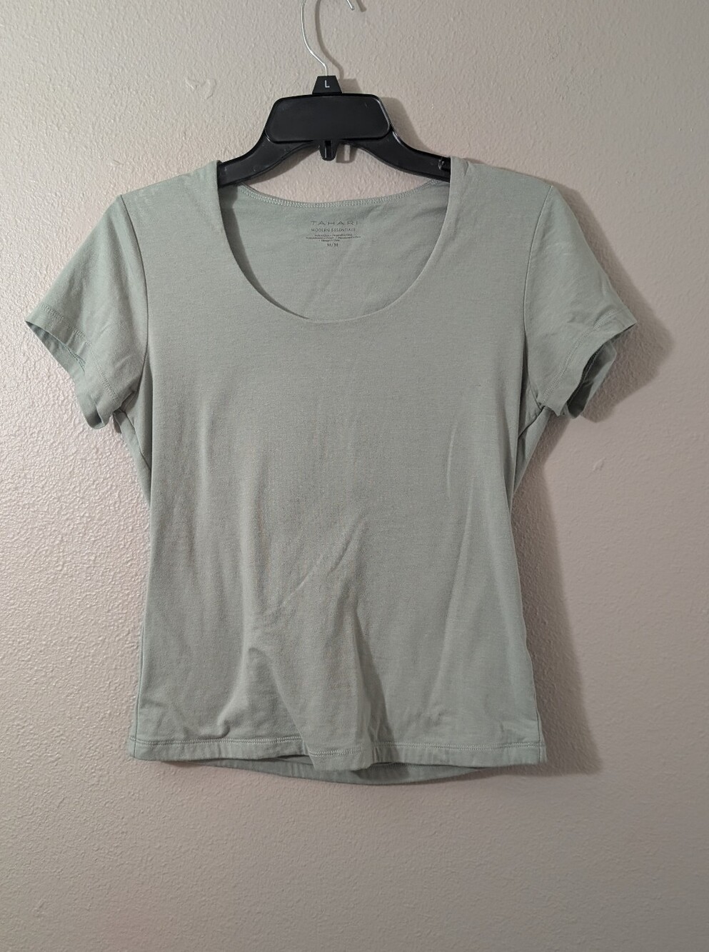 Tahari Light Sage Scoop Neck Short Sleeve Tee